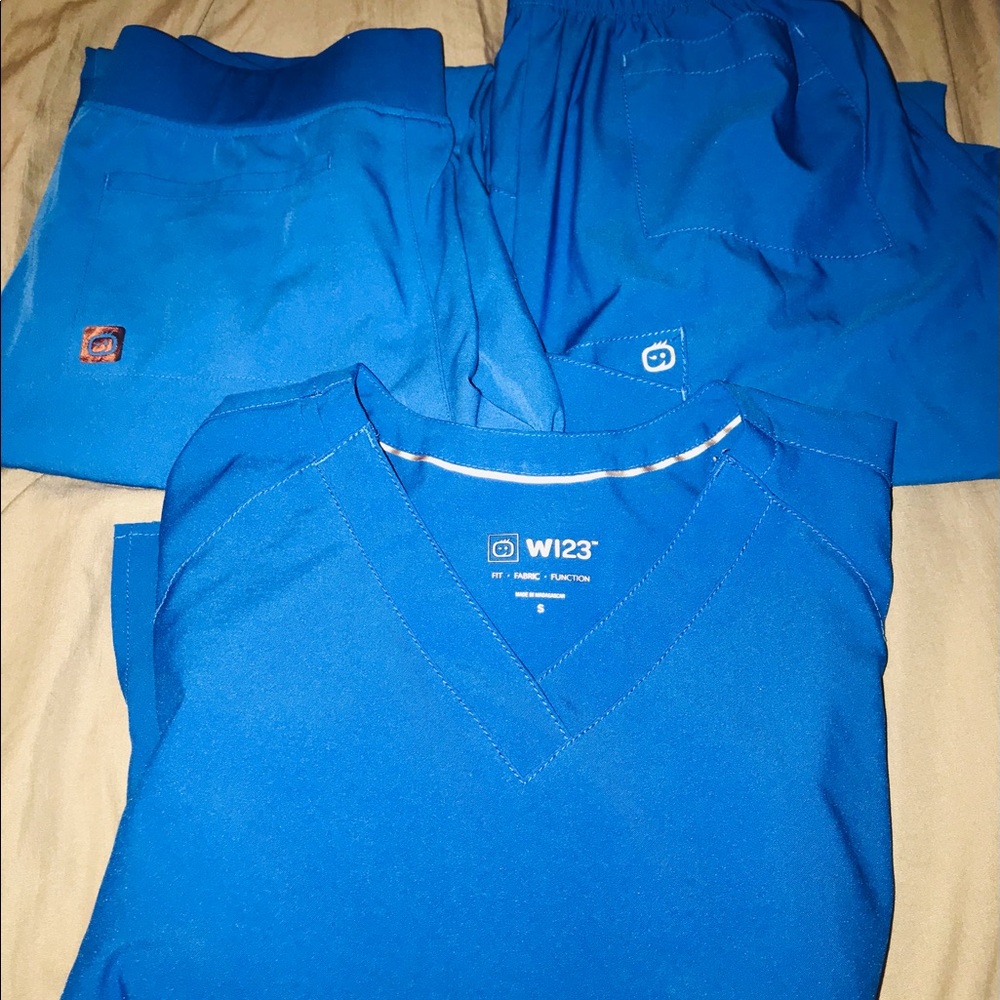 WonderWink scrub bundle